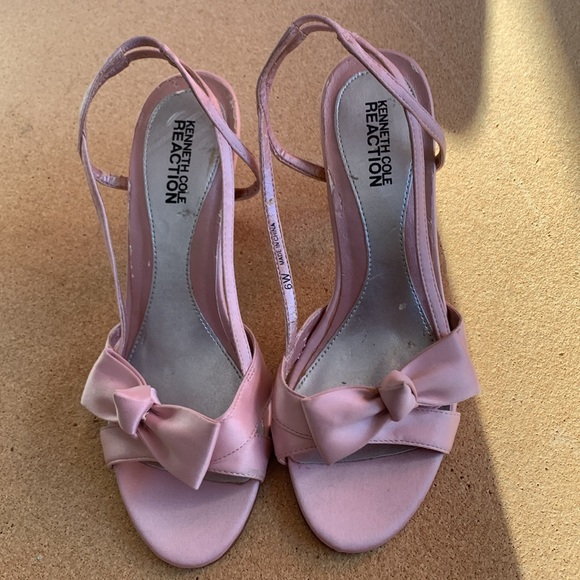 Kenneth Cole Reacti  Pink Shoes 6” - Picture 3 of 7